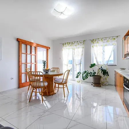 Branka Apartament Zablaće